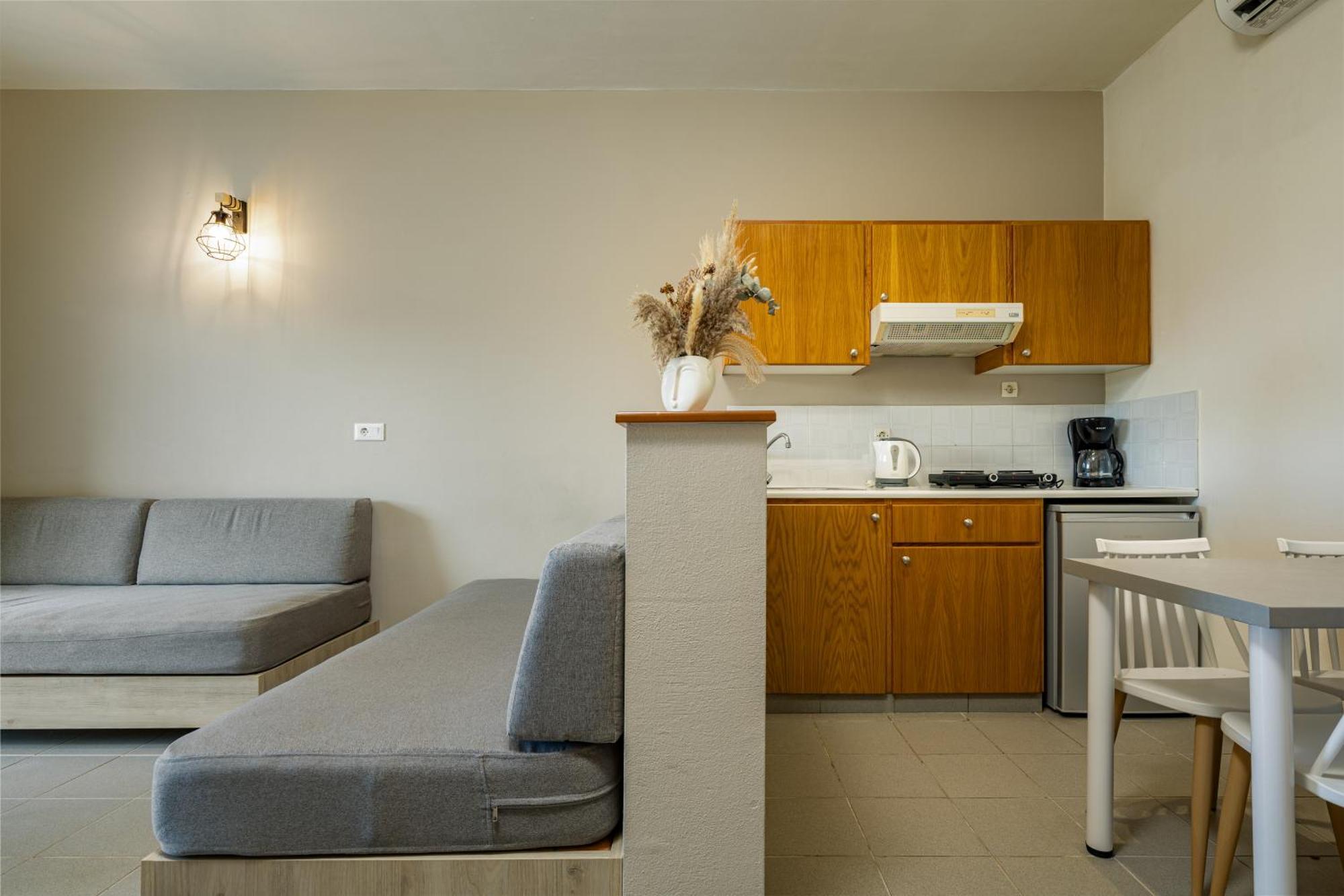 Theos Village Apartments Kato Daratso Zewnętrze zdjęcie